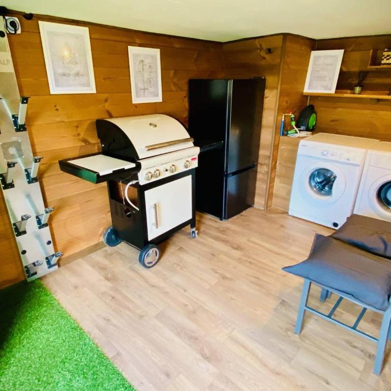 Chalet cozy avec jacuzzi et vue lac - Two-Bedroom Chalet - 12