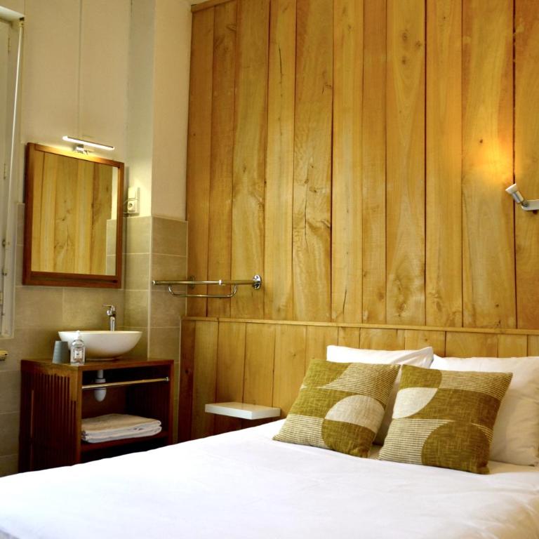Hôtel Alizéa - Chambre Double Standard avec Salle de Bains Commune - 1