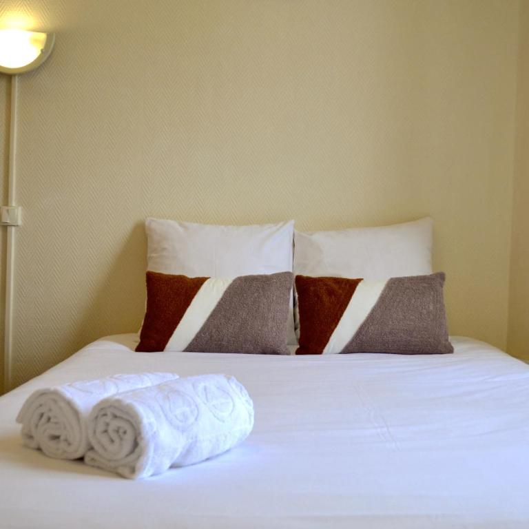 Hôtel Alizéa - Chambre Quadruple avec Salle de Bains Commune - 2