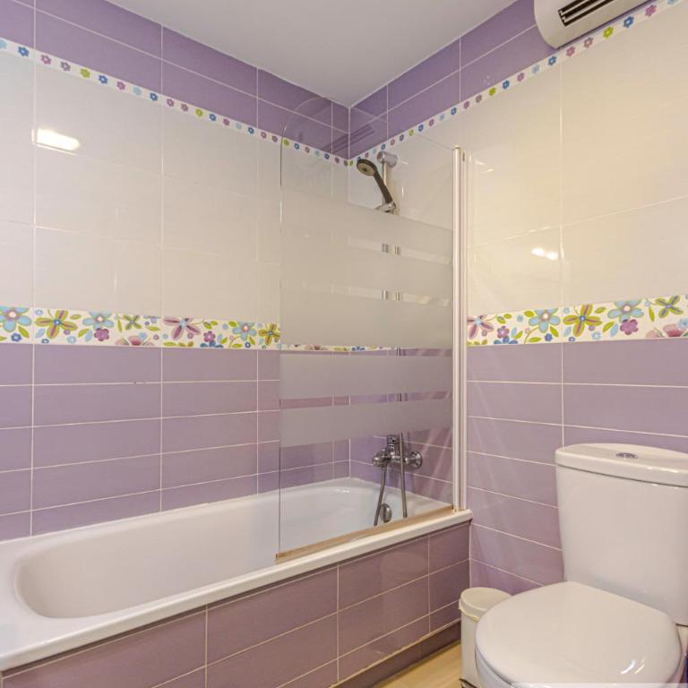 BENAL BEACH Sea View with Excellent Wifi - One-Bedroom Apartment - 23