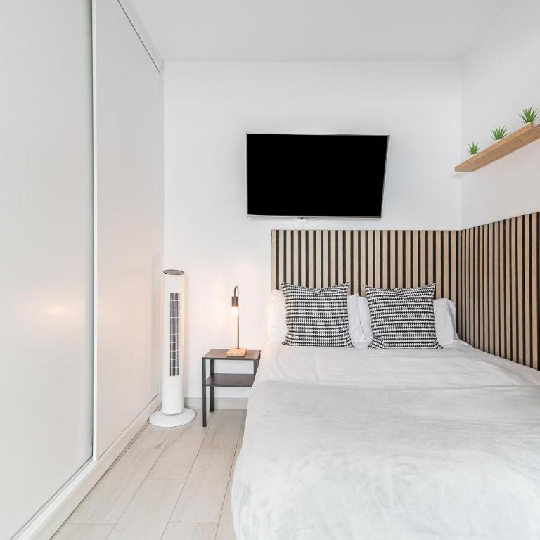 Minimalist & Exterior Studio Next to the Beach - Studio - 9