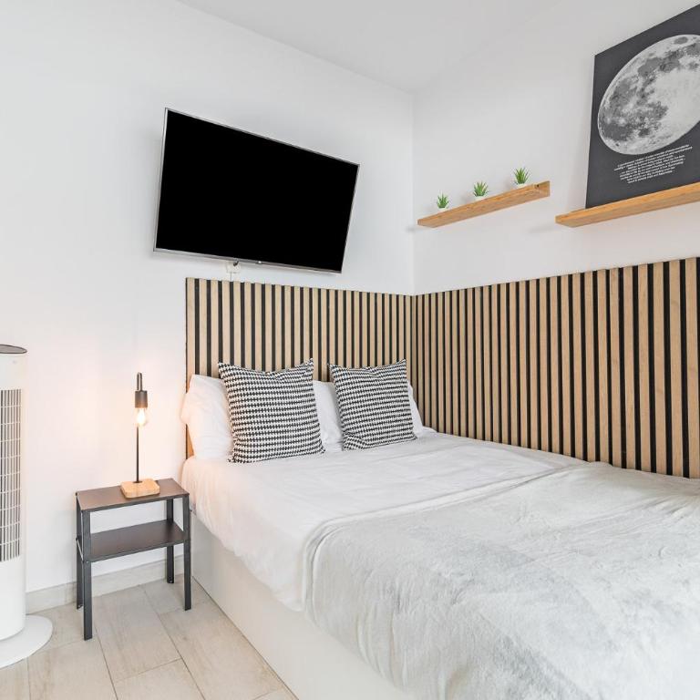 Minimalist & Exterior Studio Next to the Beach - Studio - 1