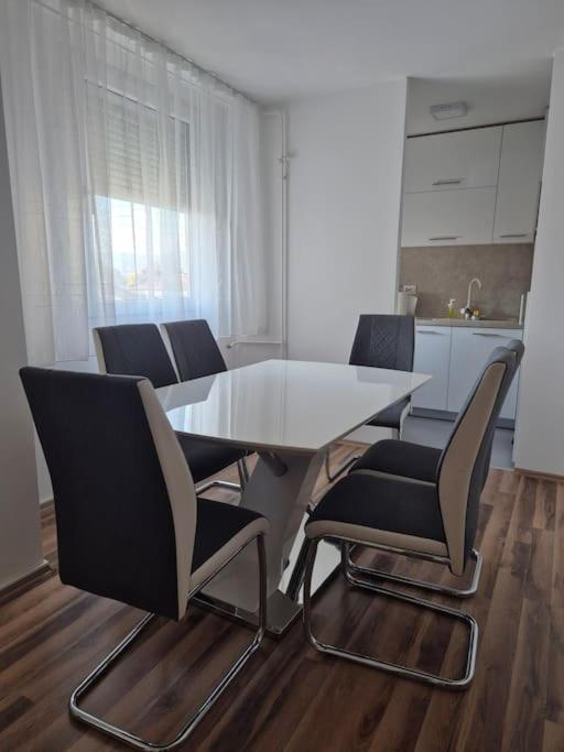 Studio Apartment Borik 19 - Apartman sa 1 Spavaćom Sobom - 4
