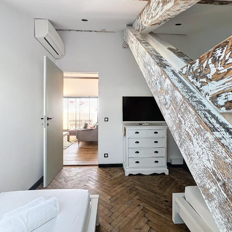 140m2 terrasse avec vue, 3 chambres, centre-ville - Appartement 3 Chambres - 23