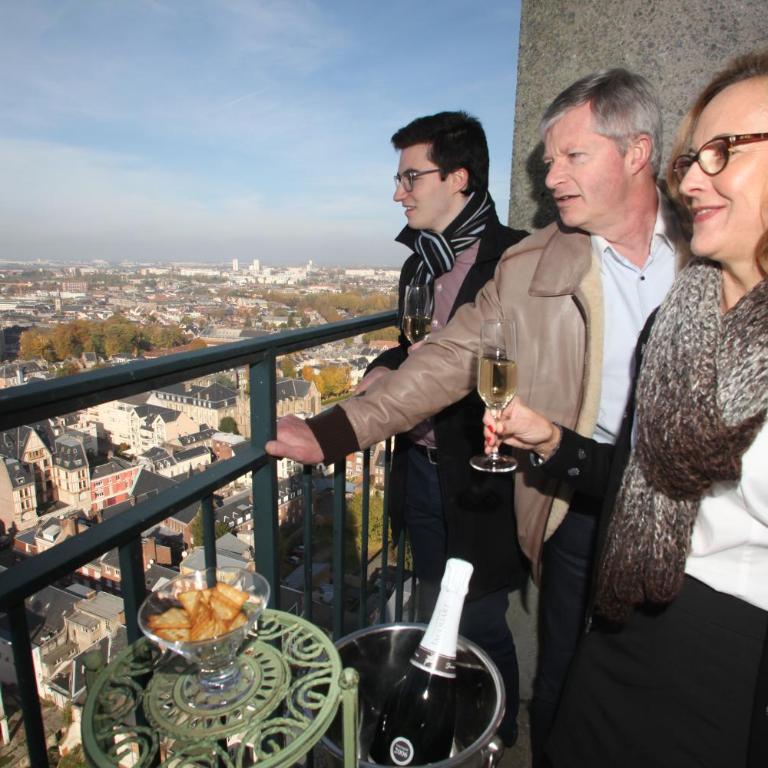 Le 360 TOUR PERRET 19eme PANORAMA 4 ETOILES - Appartement Deluxe - 55