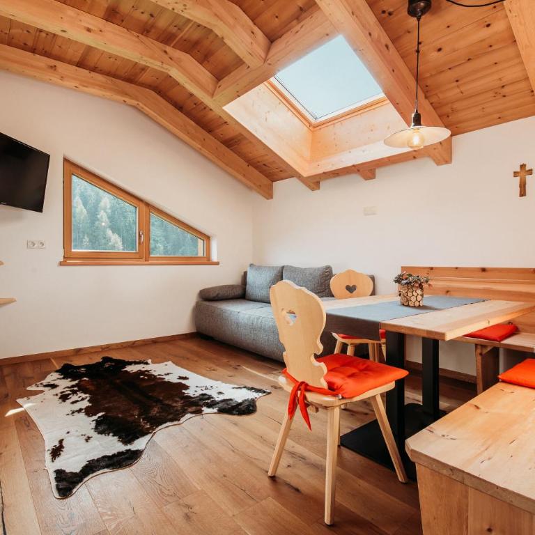 Großkarnaiderhof Ferienwohnungen-Bauernhof-Dolomiten-Natur Pur - Appartamento con 2 Camere da Letto e Balcone - 17