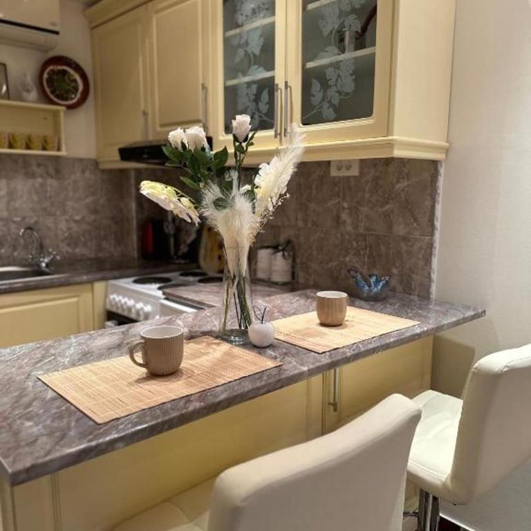 Adel's - Apartman - 1