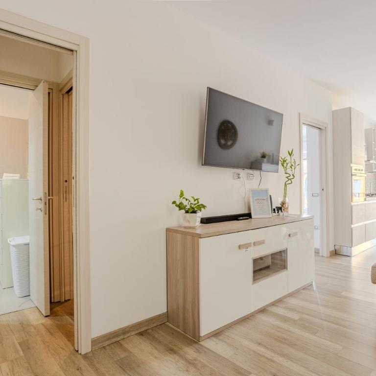 Marina Centro città in pieno centro storico - Appartamento con 2 Camere da Letto - 4