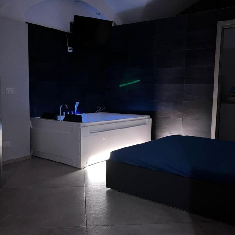 HomeSuite45 - One-Bedroom House - 31