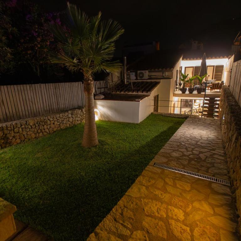 Stadthaus - Alica 8 - Pool, Barbecue, Garten, Terrassen und im Winter Zentralheizung und Kamin, hochwertig saniert - Casa Unifamiliar de 3 dormitorios - 2