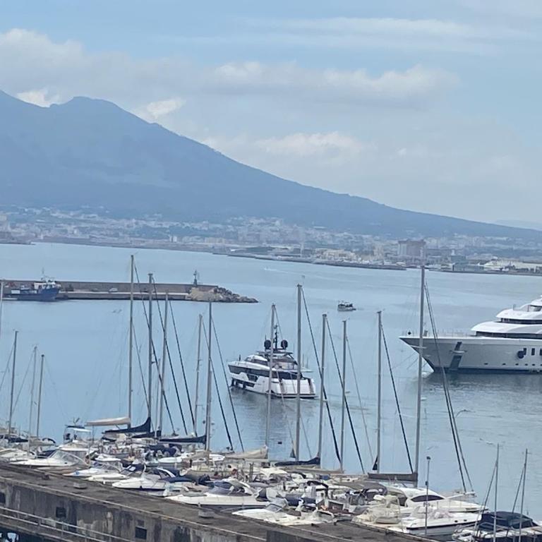 Appartamento FRONTE MARE ARIA 'e MARE -50mt FROM CAPRI FERRY - Appartamento con 1 Camera da Letto - 12