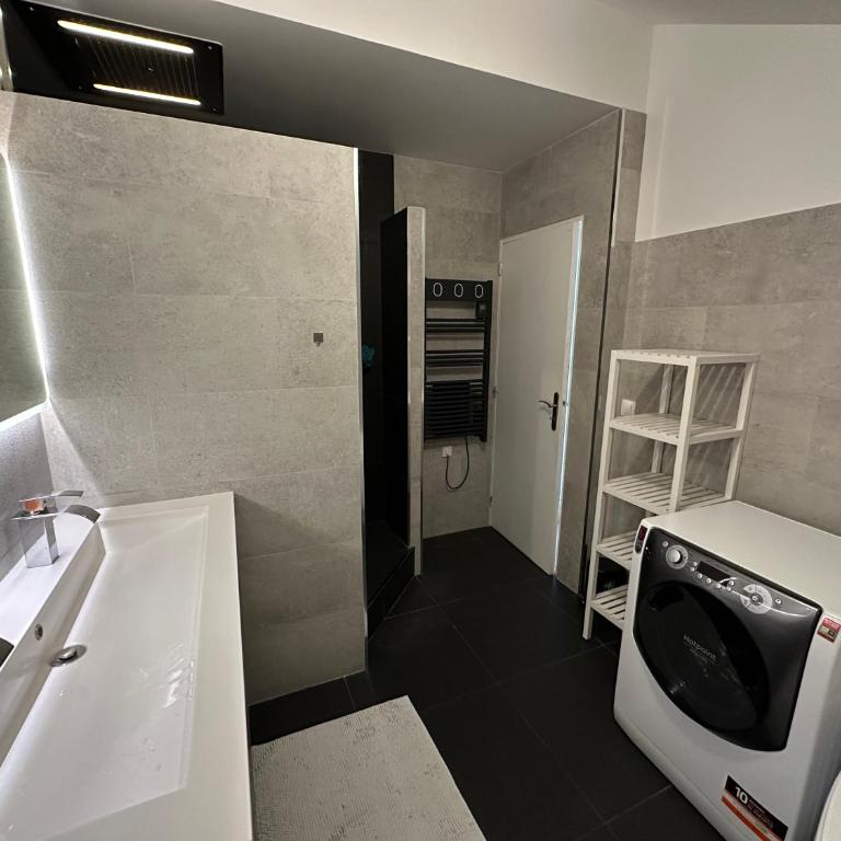 Duplex vue Disneyland , 3 chambres, 2 parkings - Appartamento con 3 Camere da Letto - 23