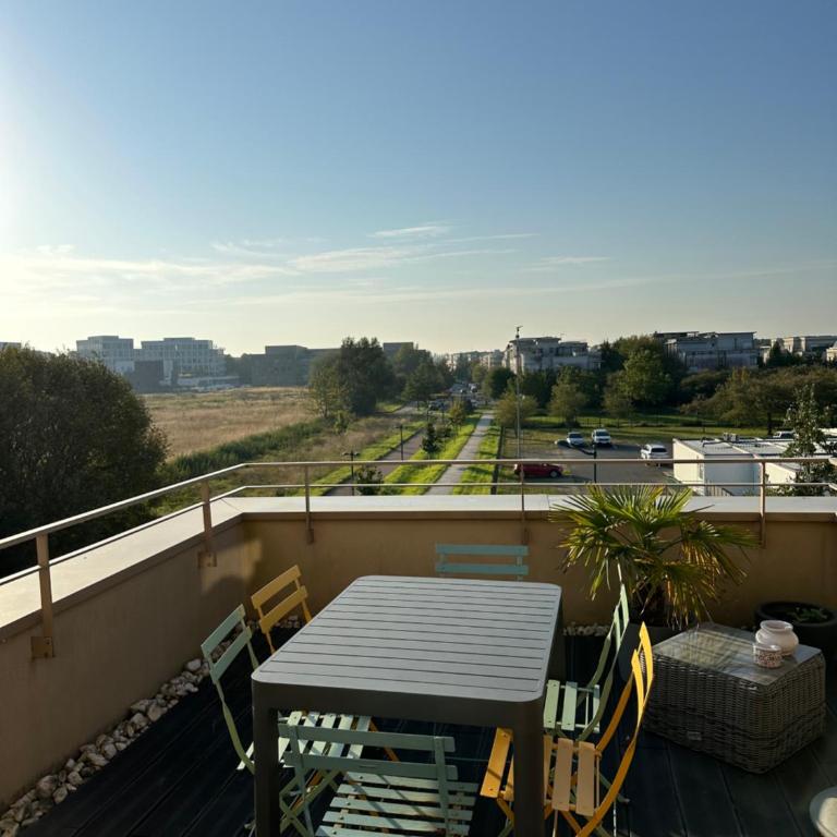 Duplex vue Disneyland , 3 chambres, 2 parkings - Appartamento con 3 Camere da Letto - 24