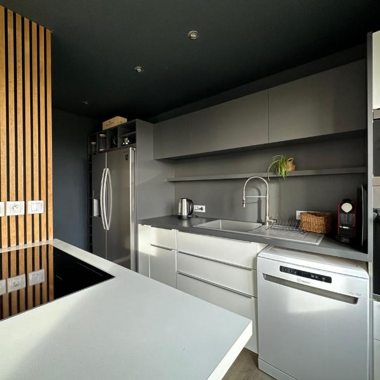Duplex vue Disneyland , 3 chambres, 2 parkings - Appartamento con 3 Camere da Letto - 9