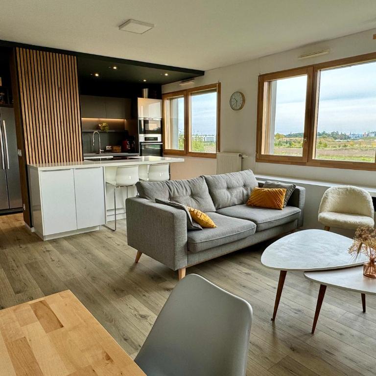 Duplex vue Disneyland , 3 chambres, 2 parkings - Appartamento con 3 Camere da Letto - 4