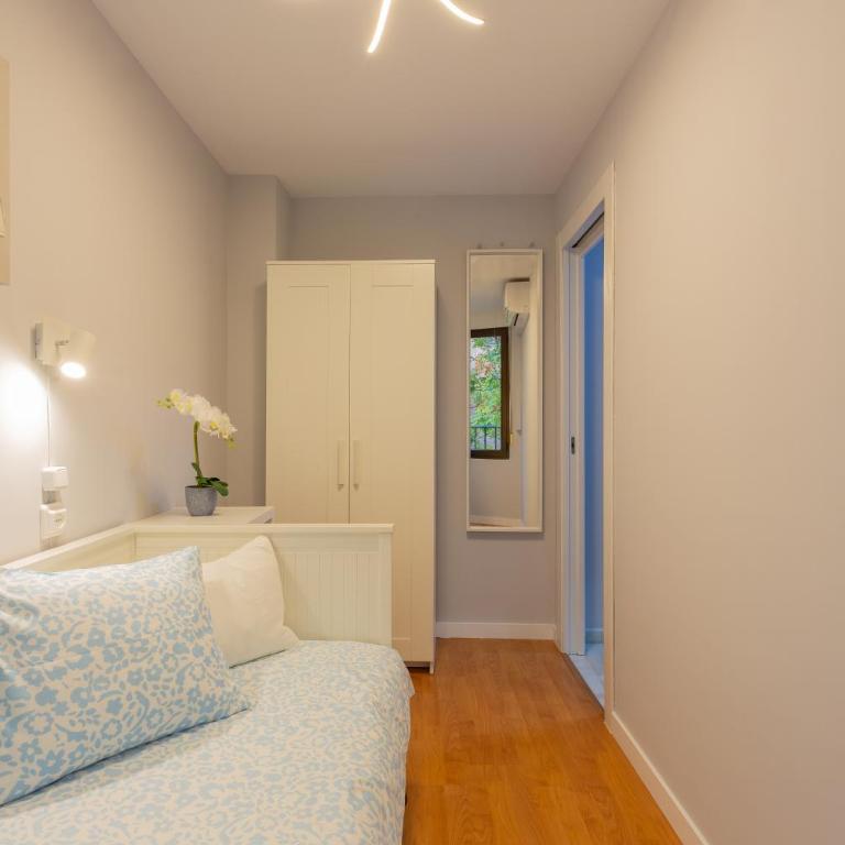 Centro de Granada, cerca de la Catedral - Two-Bedroom Apartment - 10