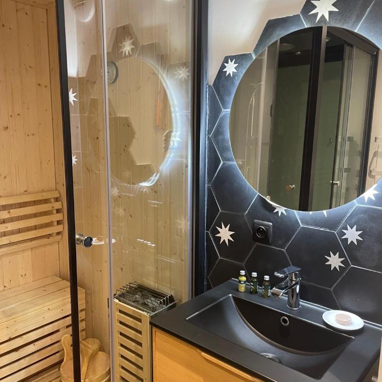 Le Patio de la Tour ! Studio 1 chambre avec SAUNA PRIVE sur le remblai 20m Plage - One-Bedroom Apartment - 3