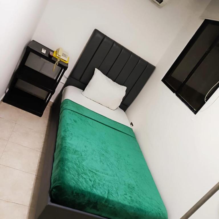 Hotel Suite Imperial 72 - Habitación Individual Económica - 4