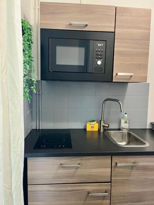 Dalikyda La Douceur Havraise Parking gratuit - One-Bedroom Apartment - 10