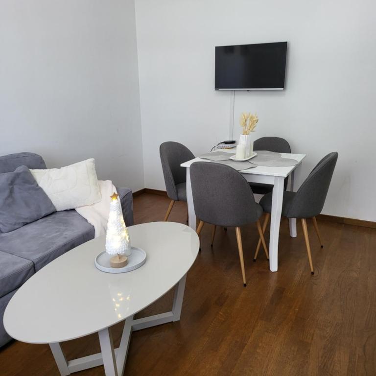 Nivalis Residence A10 - One-Bedroom Apartment - 11
