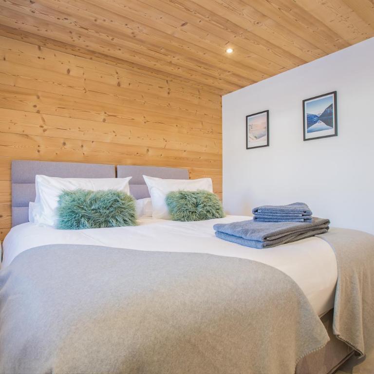 Les Voroches - Unwind France - Two-Bedroom Apartment - 4