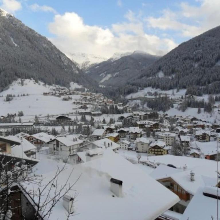 Moena Appartamento Fior di Melo con WiFi e Riscaldamento e Trentino Guest Card - Two-Bedroom Apartment with Balcony - 6