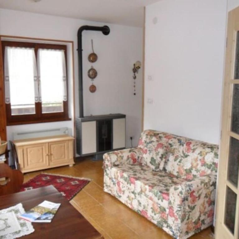 Moena Appartamento Fior di Melo con WiFi e Riscaldamento e Trentino Guest Card - Two-Bedroom Apartment with Balcony - 9