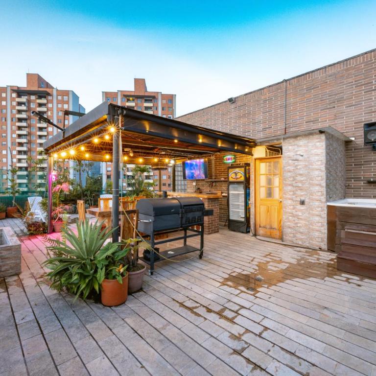 Penthouses each with Private Sky Bar & Jacuzzi in Medellin - Apartamento de 3 dormitorios - 1