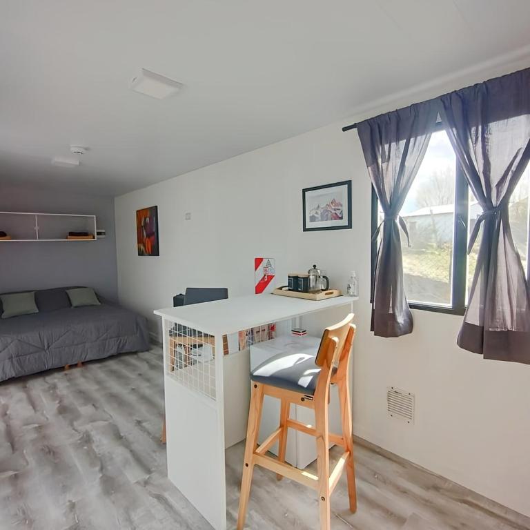 Nuna Tiny House - One-Bedroom Apartment - 12