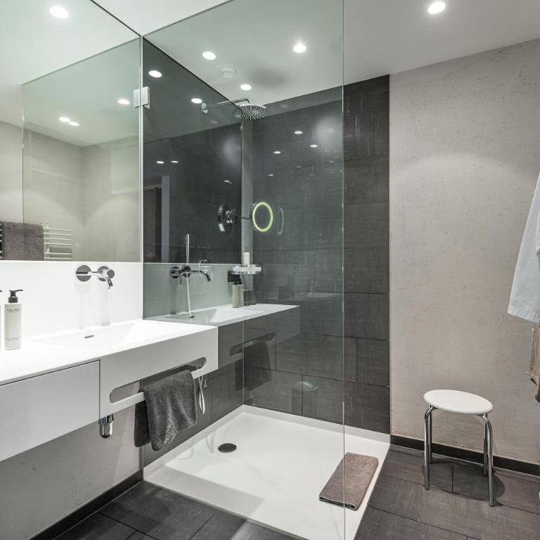 AlpenParks Hotel & Apartment Taxacher - Comfort Doppelzimmer - 1