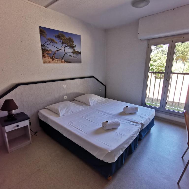 Les Voiles d'Azur - Standard Double or Twin Room - 5