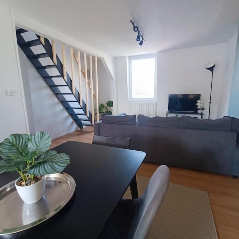 Duplex Idéal Plage et Ville - Appartement 3 Chambres - 13