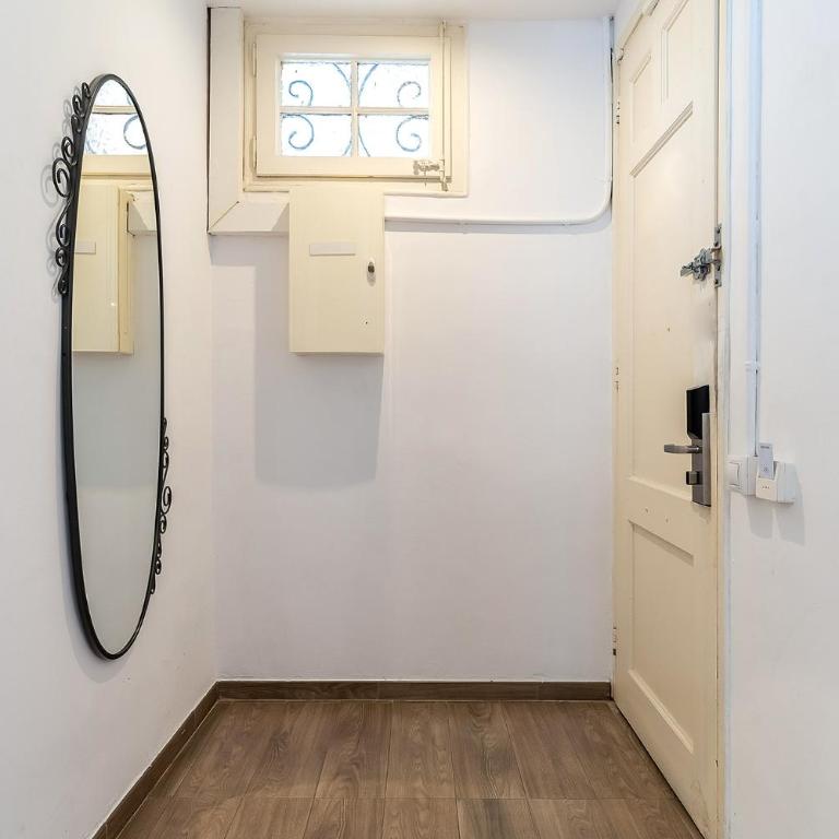AB Marina Apartments - Three-Bedroom Apartment (Exterior-facing) - 18