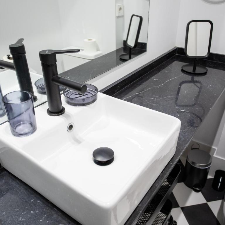 MENINA - Apartamento con Despacho en Velázquez, Salamanca, Madrid - One-Bedroom Apartment - 50