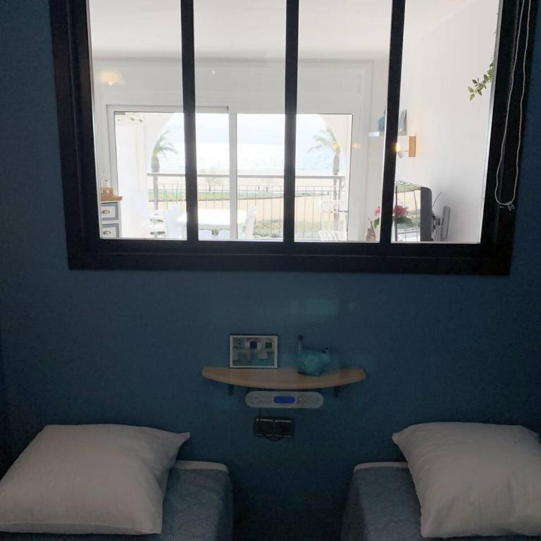 AwayDays Bonito Apt con Vistas a Bahía de Rosas - Apartamento de 1 dormitorio - 10