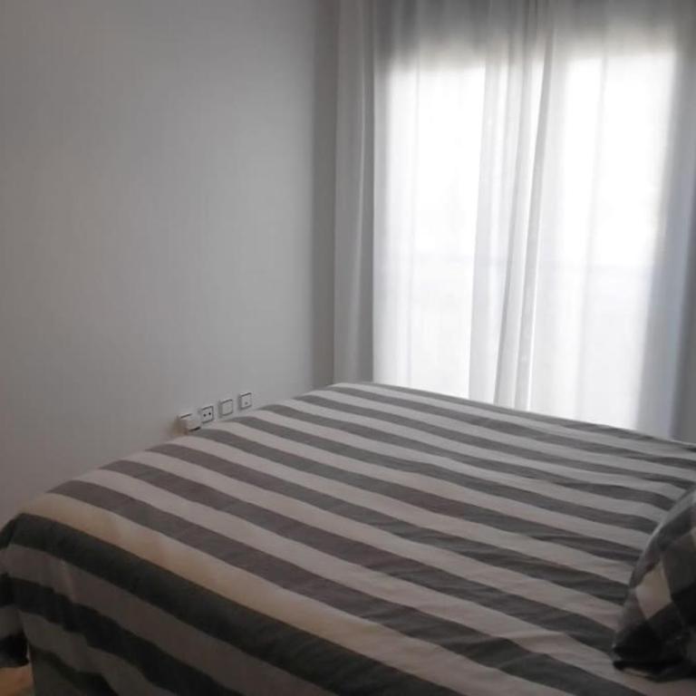 AMPLIO Y CONFORTABLE APARTAMENTO con PARKING - Apartamento de 3 dormitorios - 15