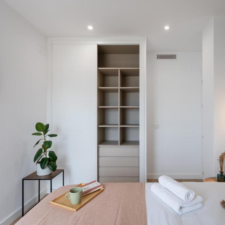 LAGUNARIA - Apartamento con Despacho en Retiro, Madrid - One-Bedroom Apartment - 61