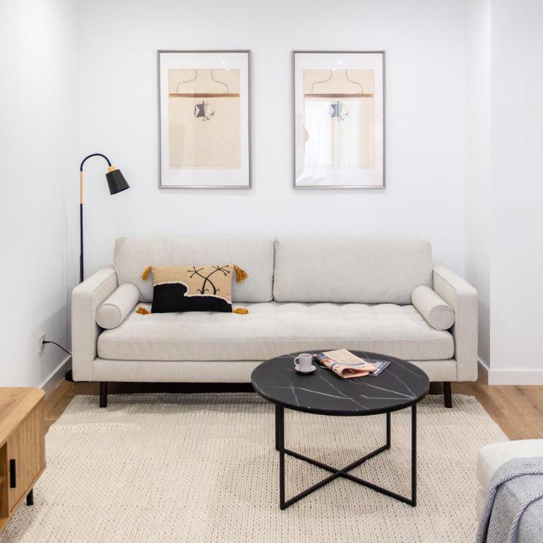 LAGUNARIA - Apartamento con Despacho en Retiro, Madrid - One-Bedroom Apartment - 69