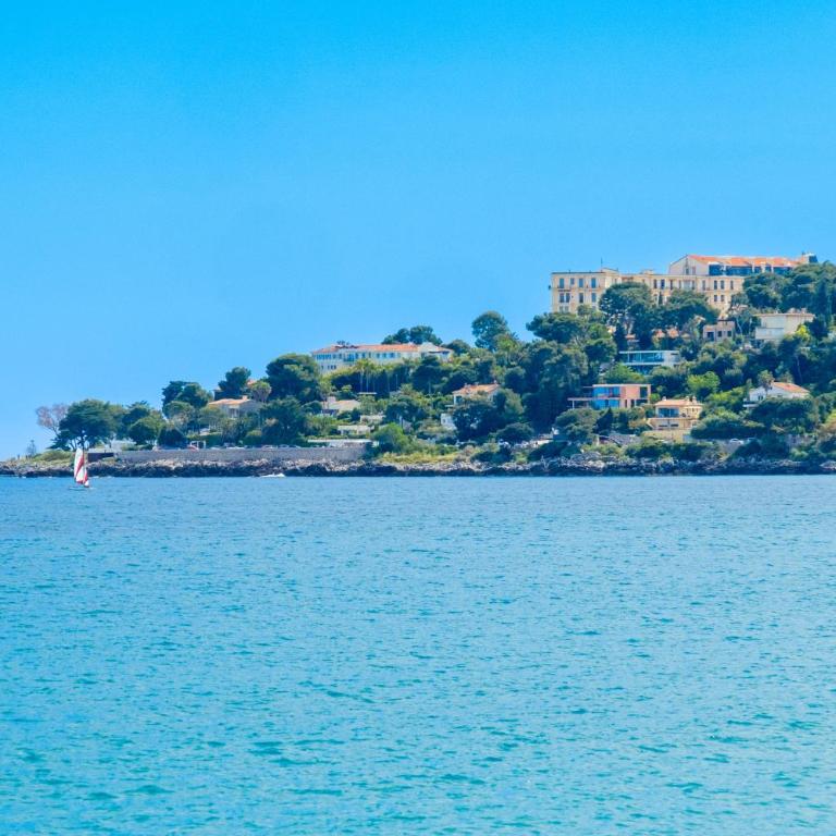 LA GRANDE BLEUE, Magnifique T2 climatisé, proche de la mer - One-Bedroom Apartment - 25