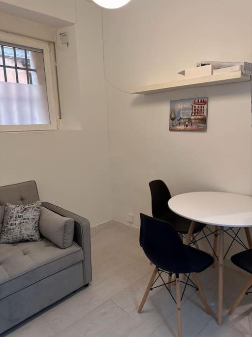 Coqueto piso a 3 min de Gran Vía - One-Bedroom Apartment - 10
