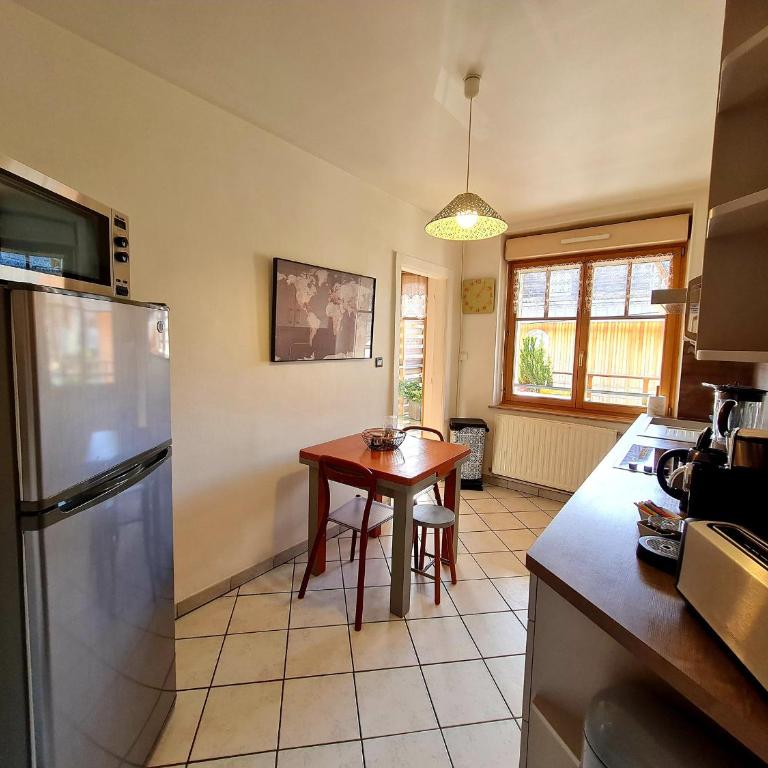 Bel appart au centre avec terrasse et parking - FR-1-589-674 - Appartement - 6