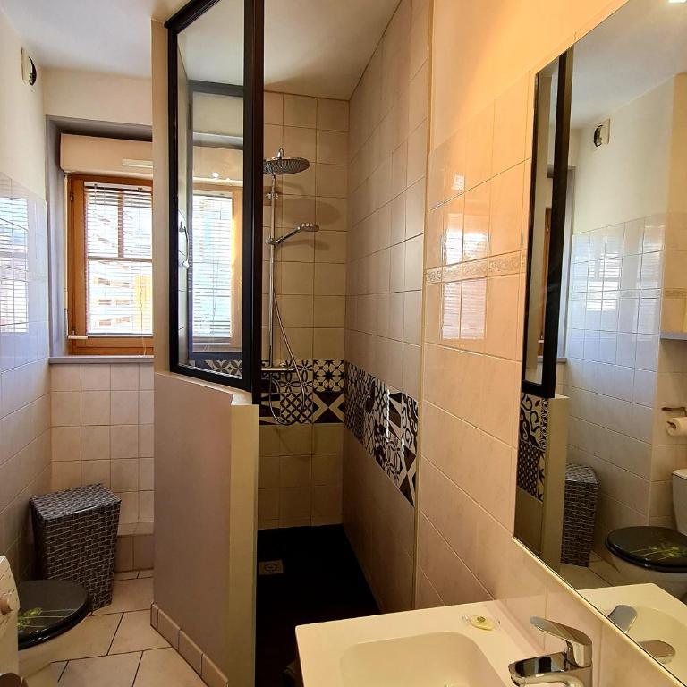 Bel appart au centre avec terrasse et parking - FR-1-589-674 - Appartement - 8
