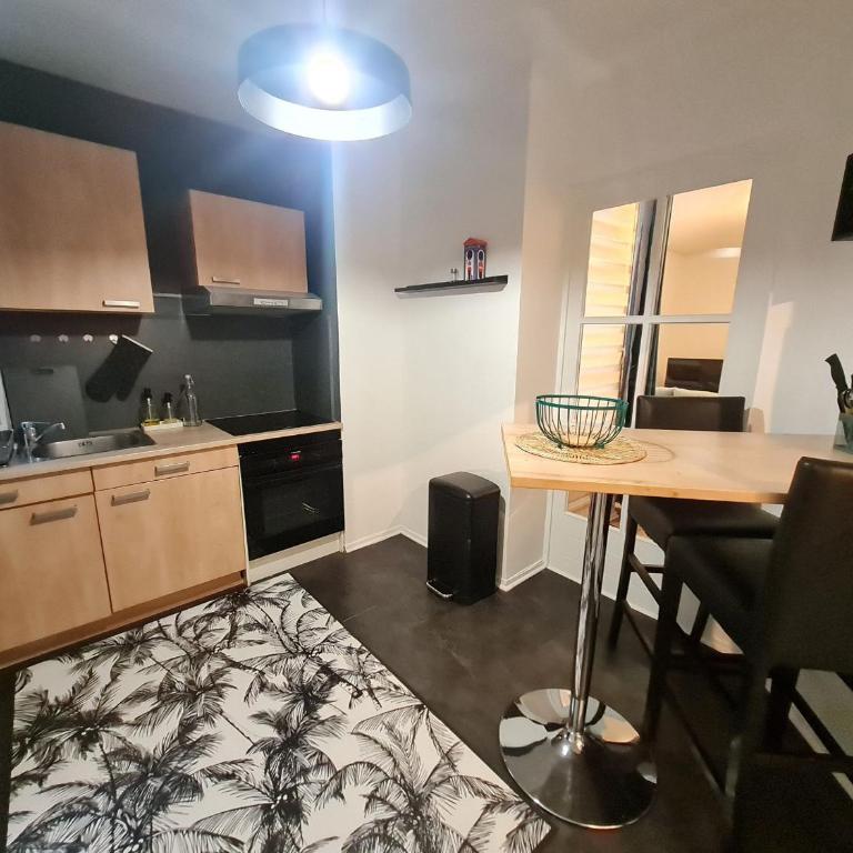 Appartement central et calme, proche de la Place Stanislas - FR-1-584-350 - Appartement - 2