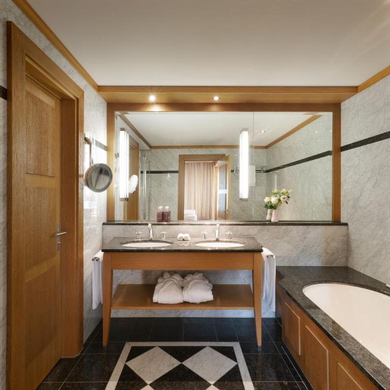 Grand Hotel Kronenhof - Junior Superior Suite - 6