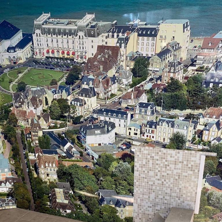 kerwatt - Grande et belle maison de ville avec jardin, proche centre et mer - Casa con 5 Camere da Letto - 2