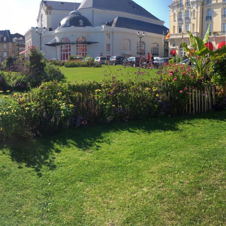 kerwatt - Grande et belle maison de ville avec jardin, proche centre et mer - Casa con 5 Camere da Letto - 12