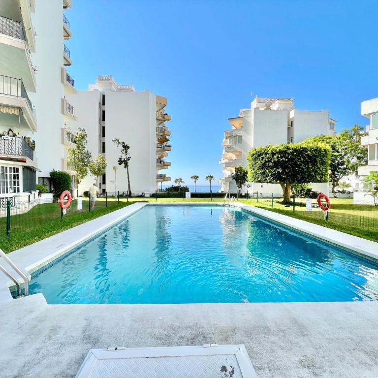 Marbella del Mar Seafront III - EaW Homes - Apartamento de 2 dormitorios con terraza y vistas al mar - 3