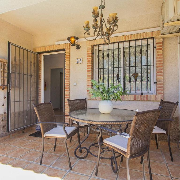 217 Lovely Family Bungalow Alicante-Holiday - Bungalow - 7
