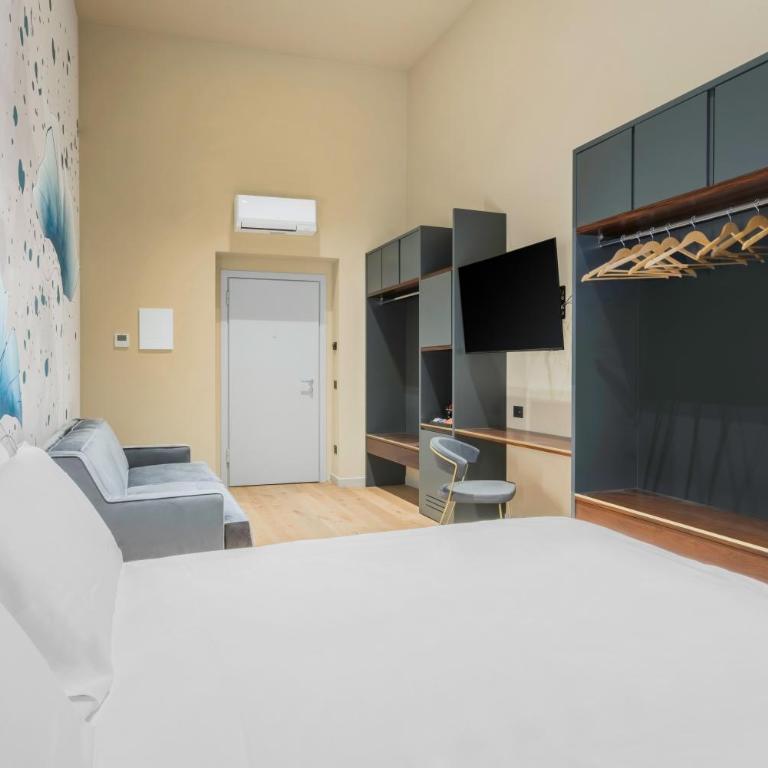 Hotel Adamas - Quadruple Room - 13