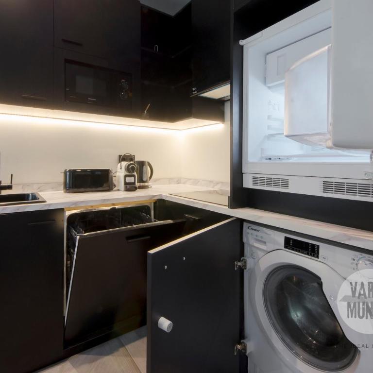 Un Madrid vibrante para 4, conoce Abada 2 E2 - Apartment - 16